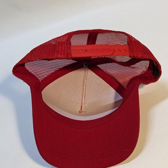 Red Bass Pro Shops Snapback Trucker Hat - Picture 2 of 4